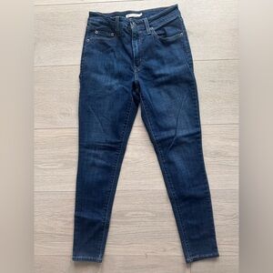 Levi's 721 High Rise Skinny Jean